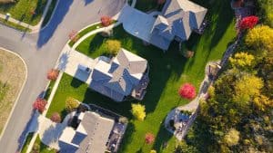 How to Navigate the Thriving Real Estate Market